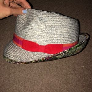 Grace Antonio hat